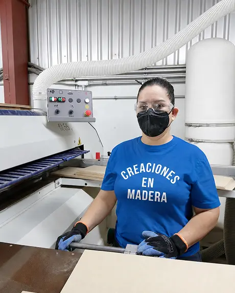 Atención al detalle: armado pieza por pieza en la fábrica